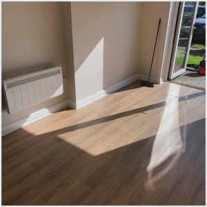 lifestyle-oak-laminate-flooring-living-area-redhill-surrey.jpg